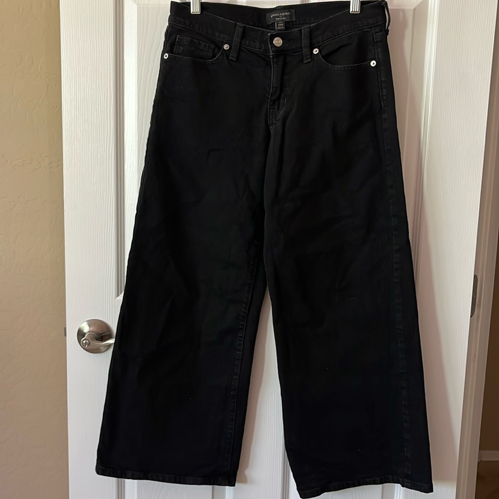 Women's Black Wide-Leg Jeans
